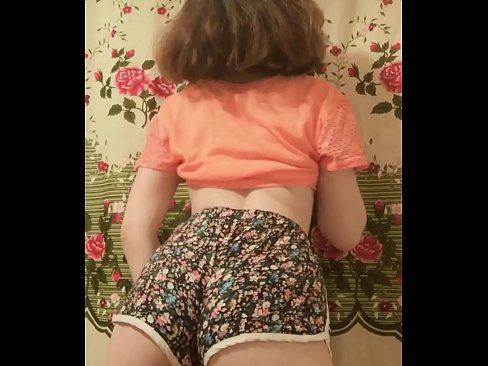 ❤️ Сексуальная юная малышка делает стриптиз снимая свои шортики на камеру ️ Видео ебли на нашем сайте sextoysformen.xyz ❌️❤